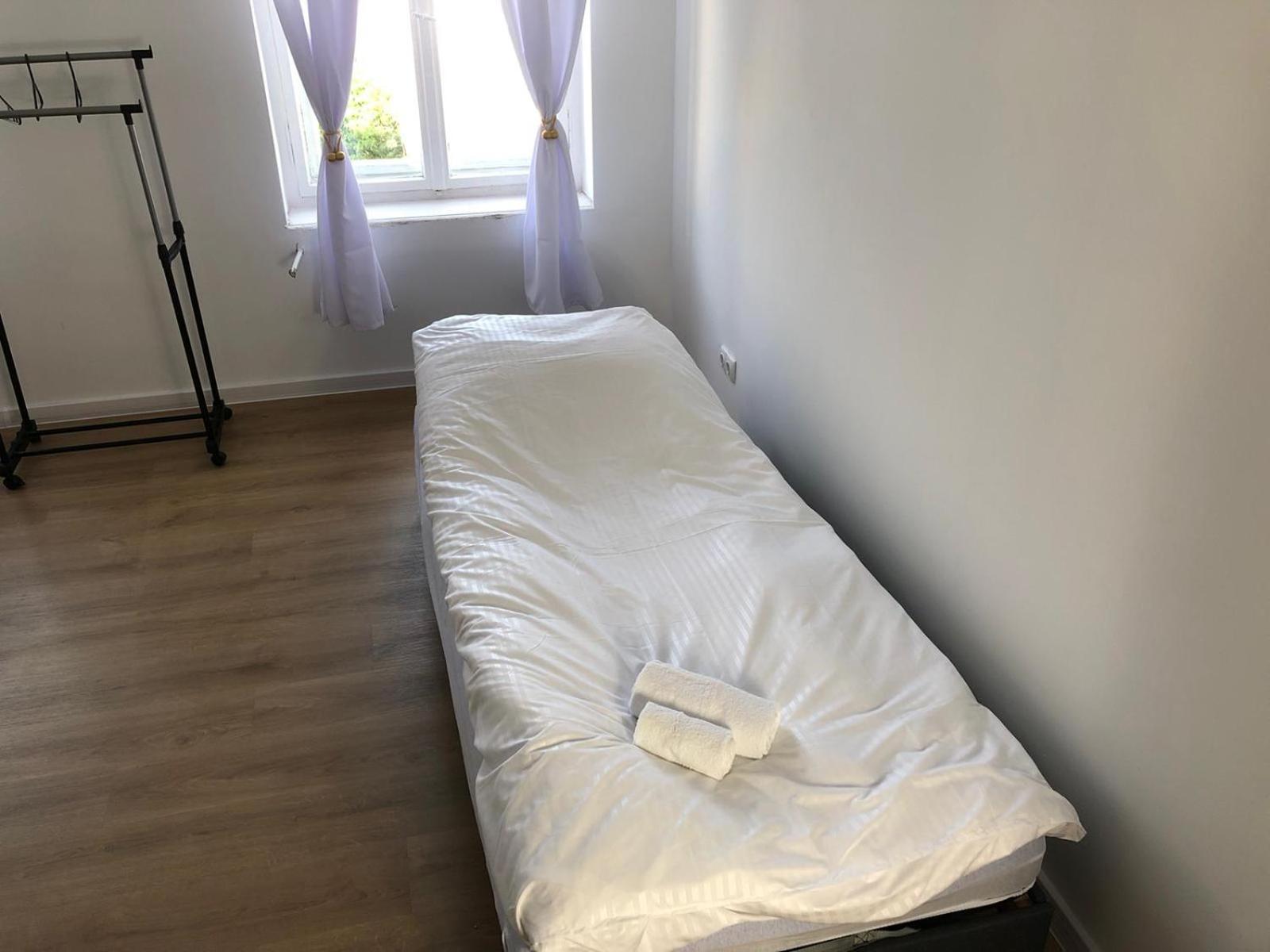Volkshaus Hbf Wg & Serviced Apartments تسيتاو المظهر الخارجي الصورة